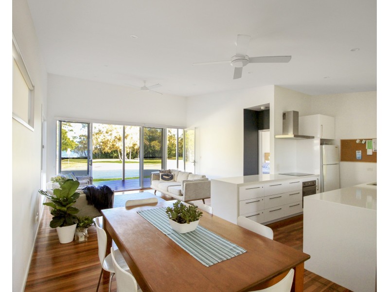 174 Esplanade, Golden Beach QLD 4551