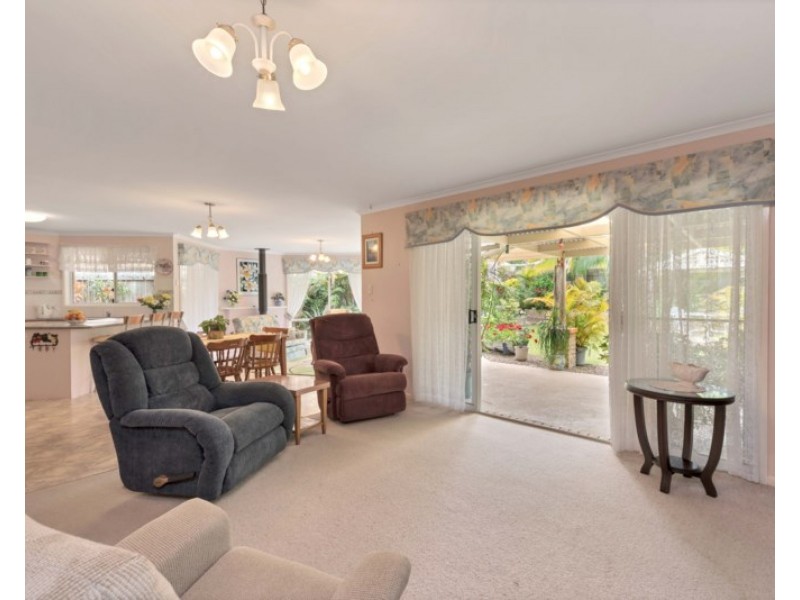 22 Athenree Place, Little Mountain QLD 4551