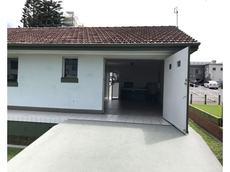 1 Tay Avenue, Caloundra QLD 4551