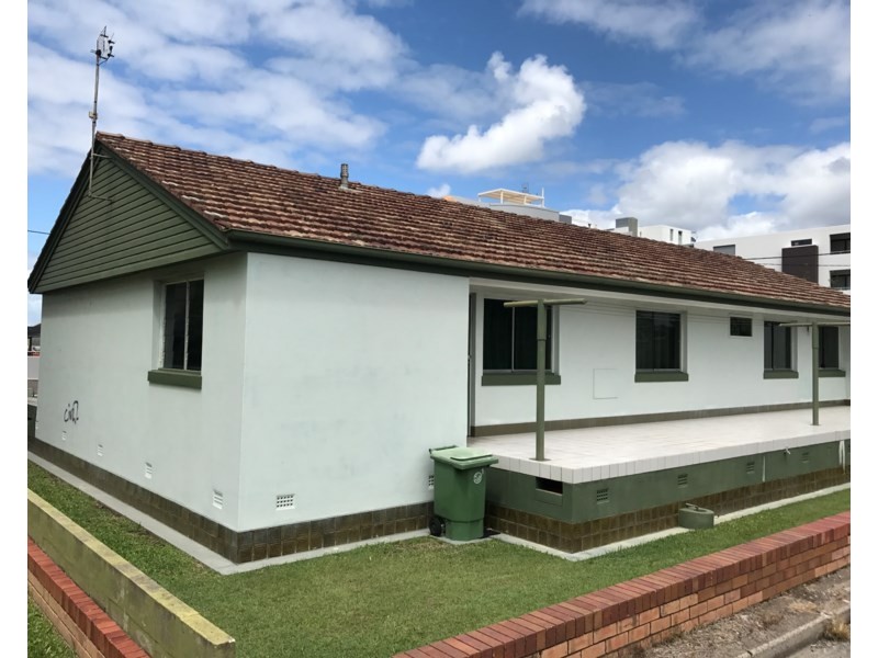 1 Tay Avenue, Caloundra QLD 4551