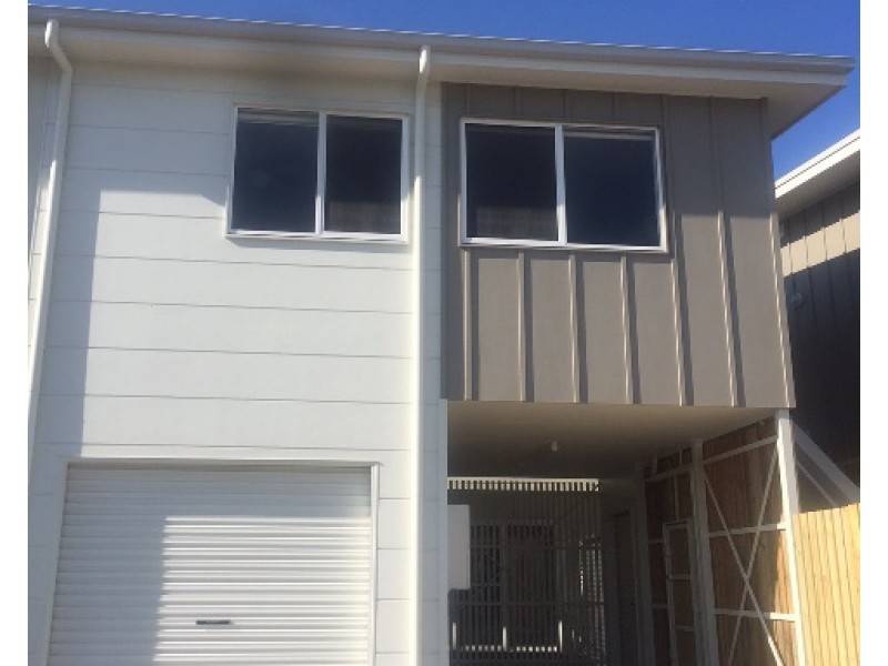 17b Cobalt Crescent, Caloundra West QLD 4551