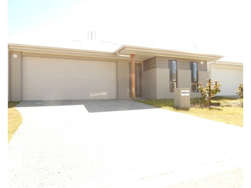 8 Jasper Street, Caloundra West QLD 4551