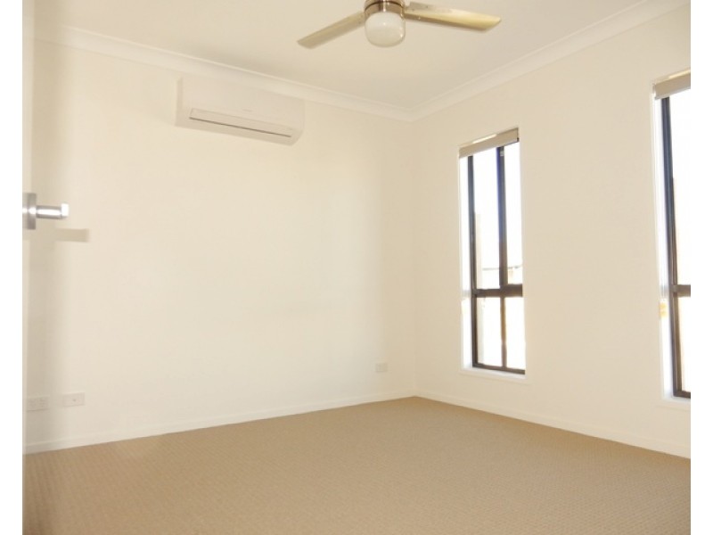 8 Jasper Street, Caloundra West QLD 4551
