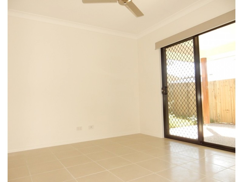 8 Jasper Street, Caloundra West QLD 4551