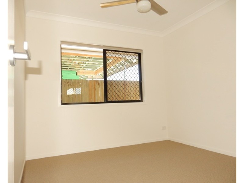 8 Jasper Street, Caloundra West QLD 4551