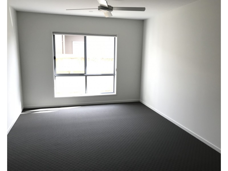 68 Meredith Crescent, Caloundra West QLD 4551