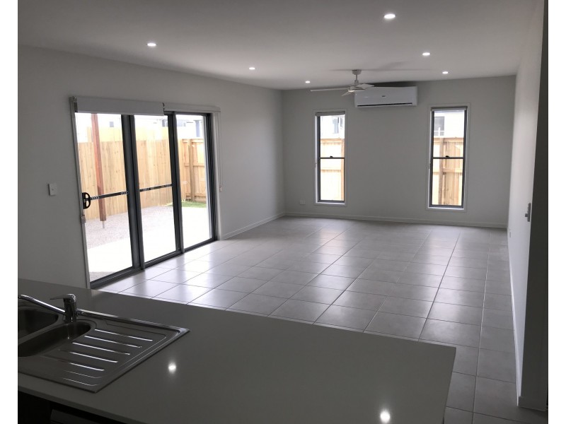 68 Meredith Crescent, Caloundra West QLD 4551