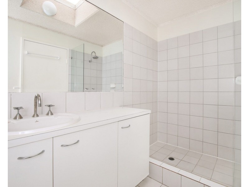 10/45 Albert Street, Kings Beach QLD 4551
