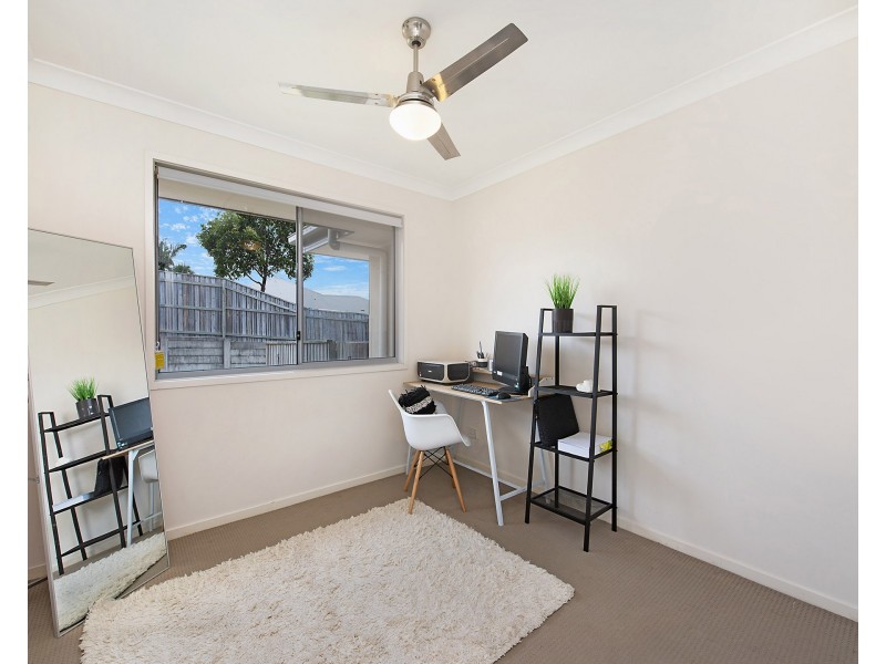 13 Middle Park Street, Little Mountain QLD 4551