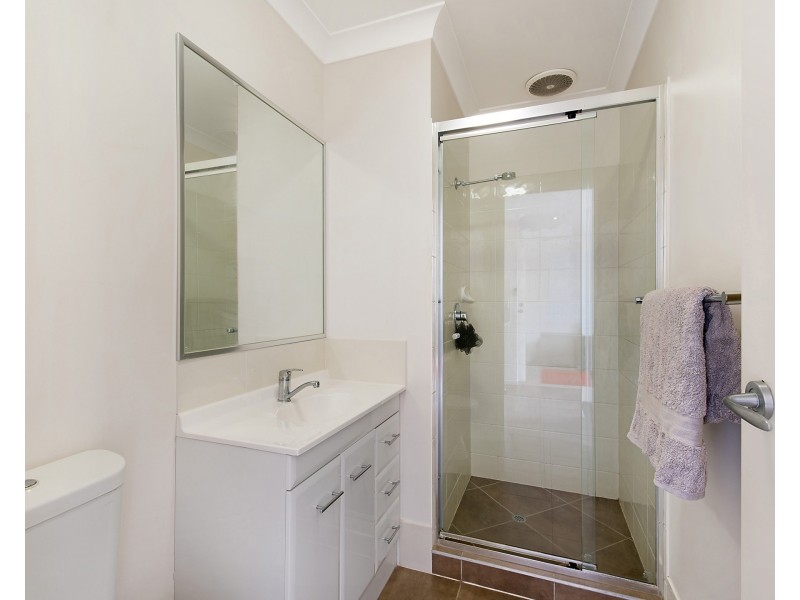 13 Middle Park Street, Little Mountain QLD 4551