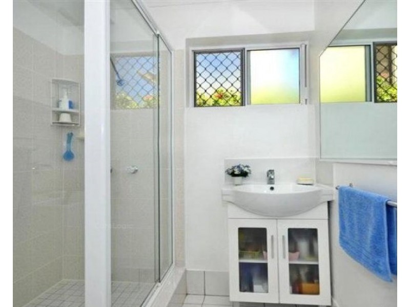 2/79 Esplanade, Golden Beach QLD 4551