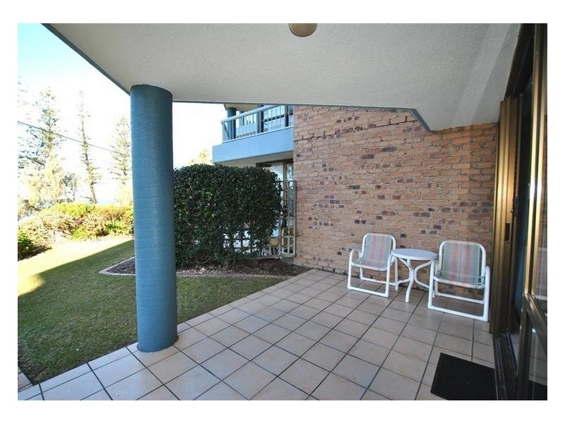 Unit 3 ‘Seapoint’ 32 Victoria Terrace, Kings Beach QLD 4551