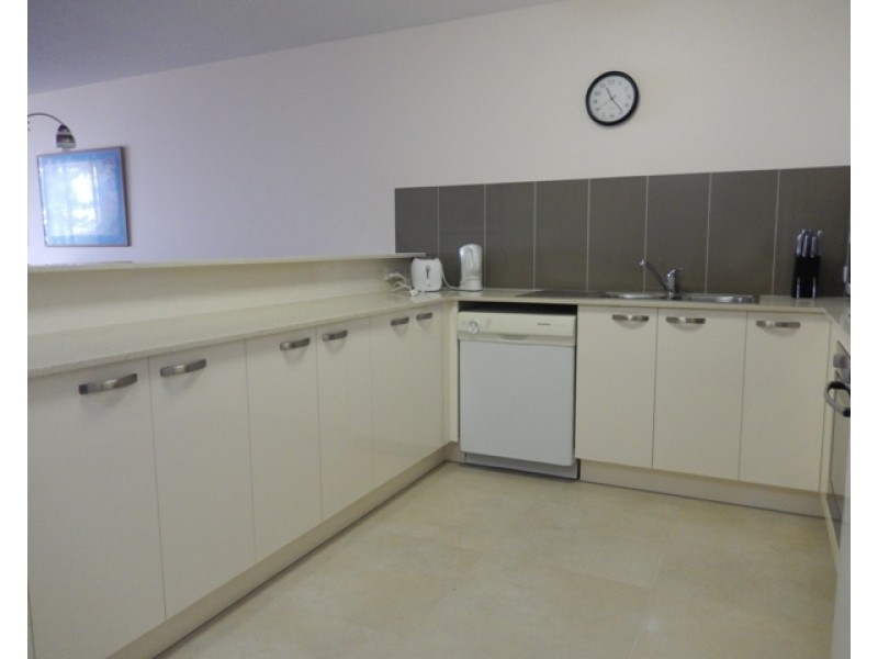 Unit 3 ‘Seapoint’ 32 Victoria Terrace, Kings Beach QLD 4551