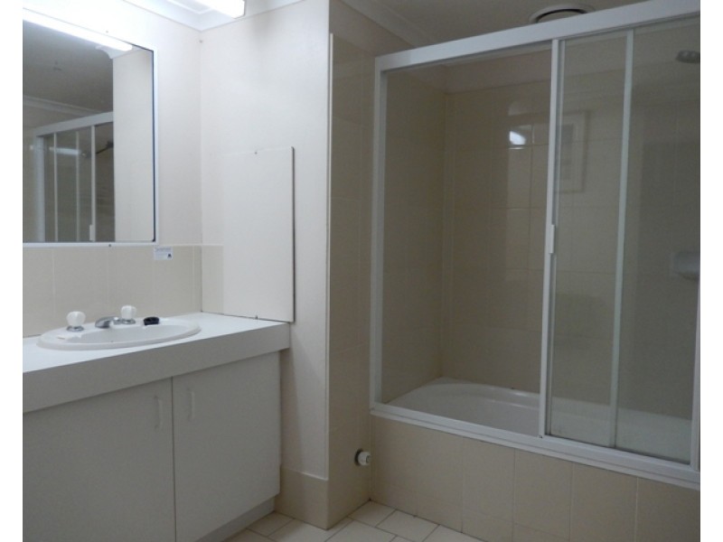 Unit 3 ‘Seapoint’ 32 Victoria Terrace, Kings Beach QLD 4551