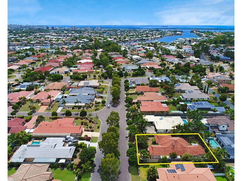 6 Investigator Place, Pelican Waters QLD 4551
