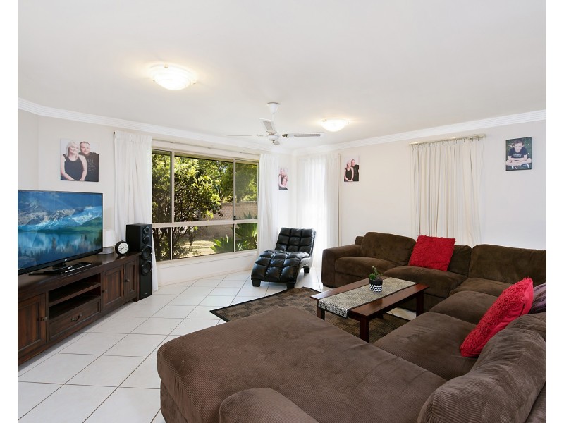 6 Investigator Place, Pelican Waters QLD 4551