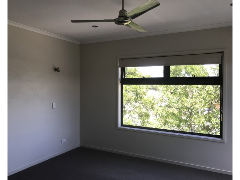 1/9 Bingera Terrace, Caloundra QLD 4551