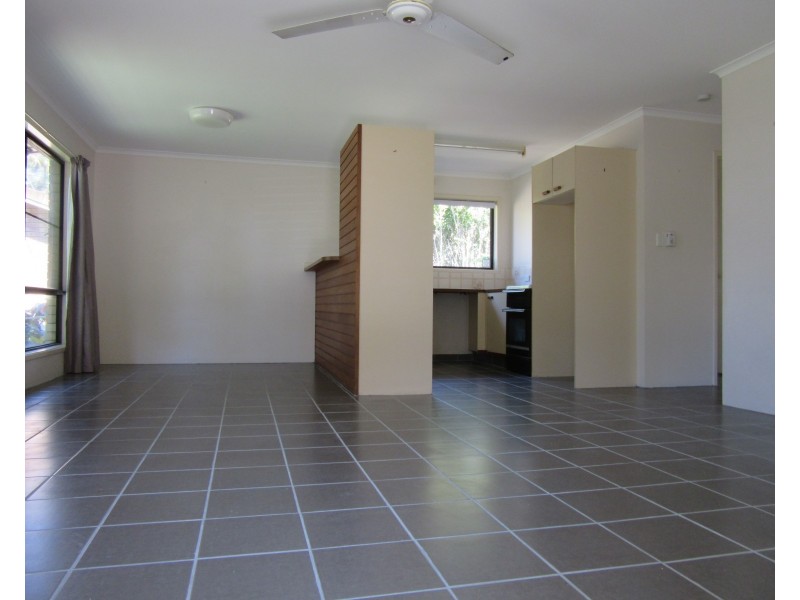 2/9 Kalanda Court, Dicky Beach QLD 4551