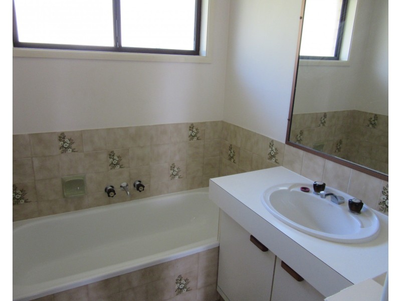 2/9 Kalanda Court, Dicky Beach QLD 4551