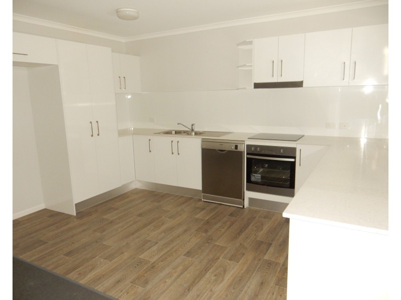 2/25 Saltair Street, Kings Beach QLD 4551