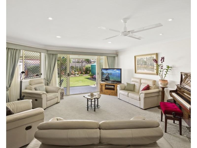 11 Durundur Street, Pelican Waters QLD 4551