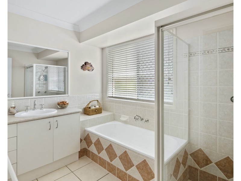 11 Durundur Street, Pelican Waters QLD 4551