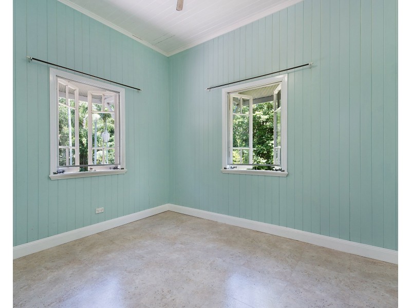 2 Gympie Street South, Landsborough QLD 4550