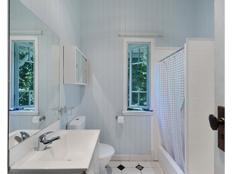 2 Gympie Street South, Landsborough QLD 4550