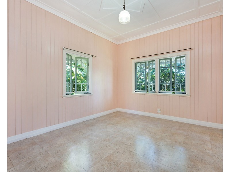 2 Gympie Street South, Landsborough QLD 4550