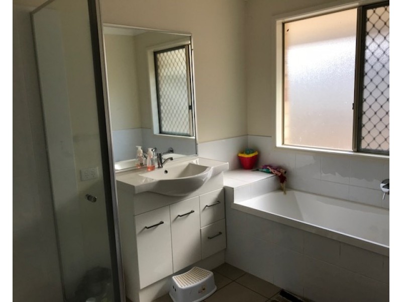 23 Ruwa Drive, Glass House Mountains QLD 4518