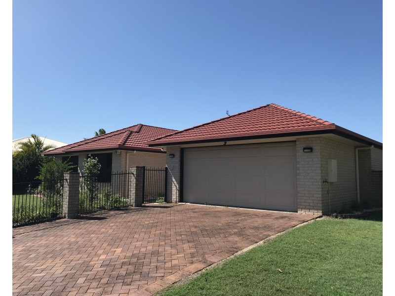 8 Matthew Crescent, Pelican Waters QLD 4551