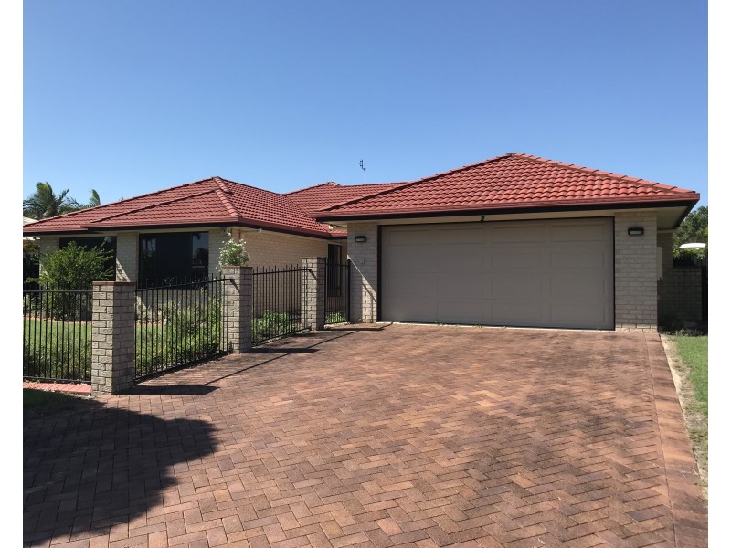 8 Matthew Crescent, Pelican Waters QLD 4551