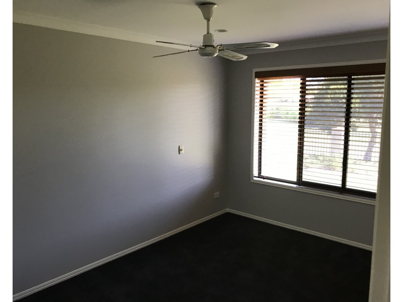 8 Matthew Crescent, Pelican Waters QLD 4551