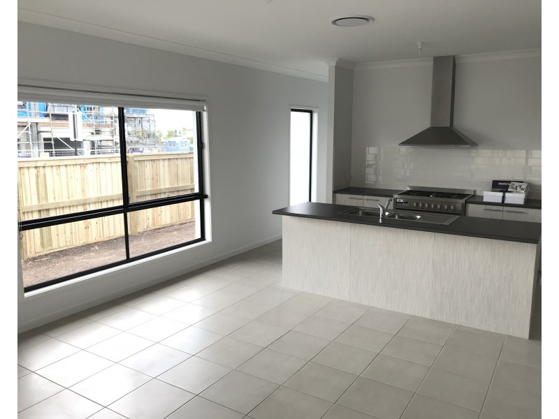 32 Steiner Crescent, Caloundra West QLD 4551