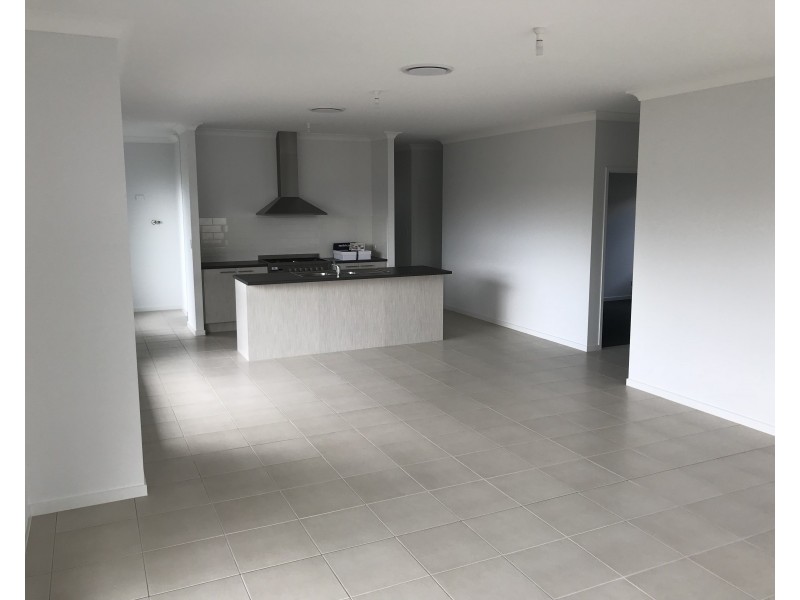 32 Steiner Crescent, Caloundra West QLD 4551