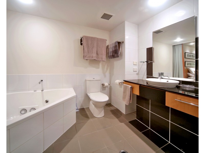 428/38 Mahogany Drive, Pelican Waters QLD 4551
