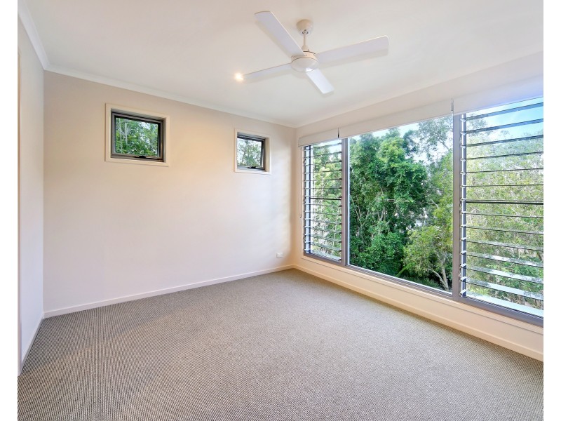 4 Dicky Beach Close, Dicky Beach QLD 4551