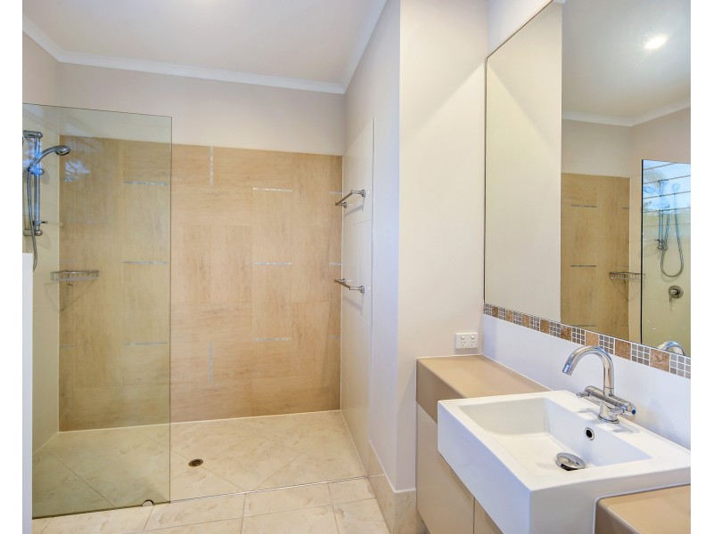 4 Dicky Beach Close, Dicky Beach QLD 4551