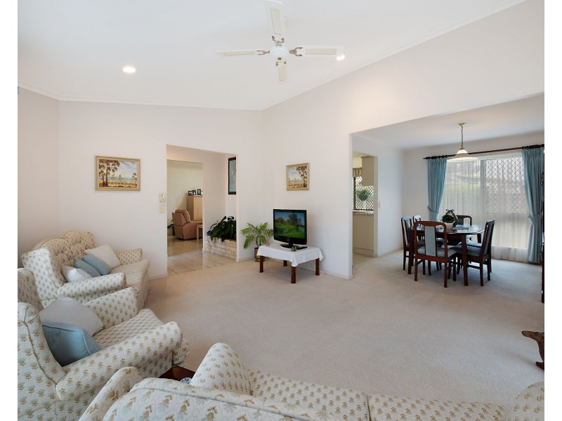 11 Sir Joseph Banks Drive, Pelican Waters QLD 4551