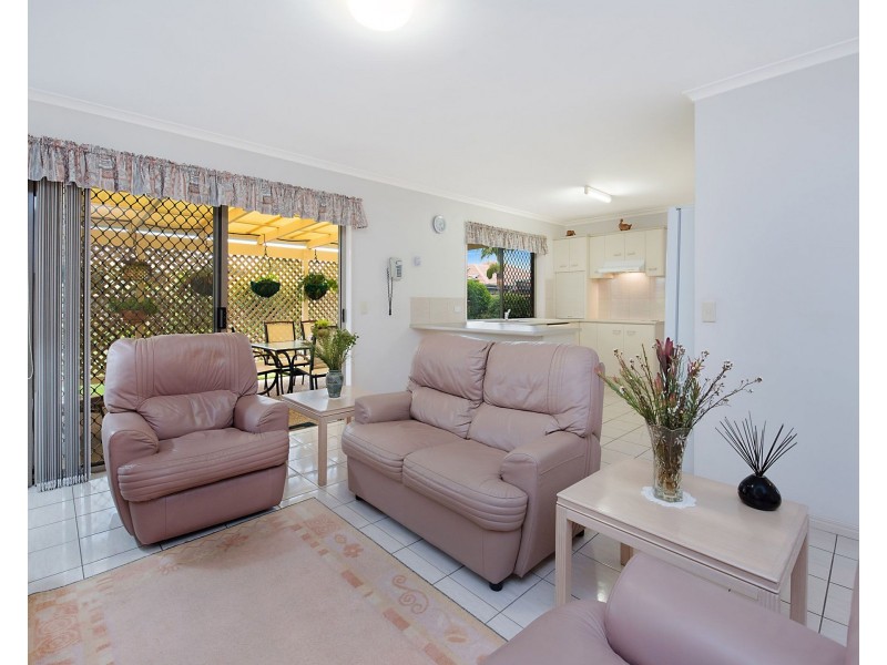 11 Sir Joseph Banks Drive, Pelican Waters QLD 4551