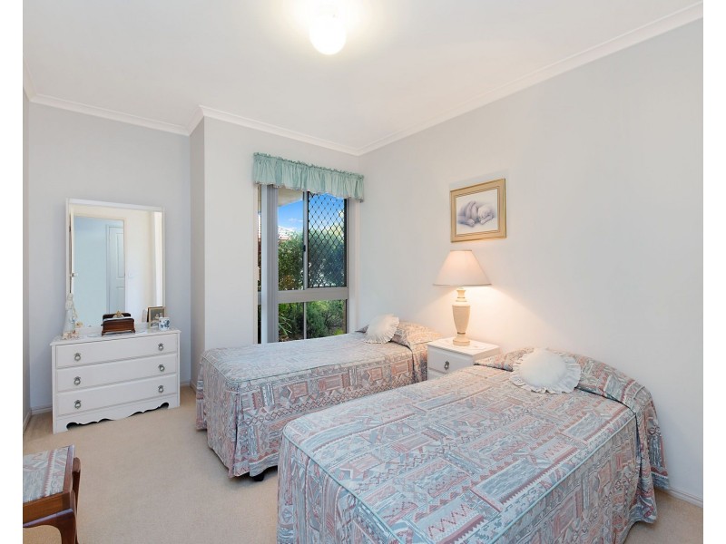 11 Sir Joseph Banks Drive, Pelican Waters QLD 4551