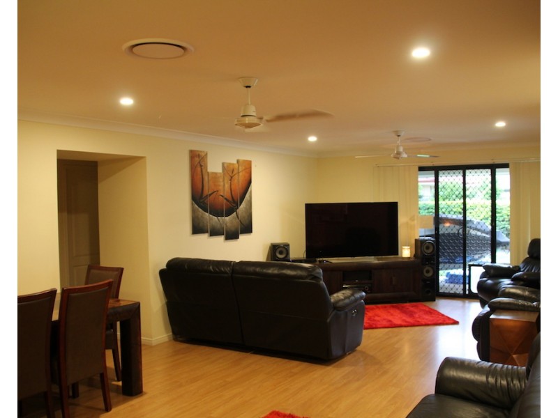 10 Lockyer Place, Pelican Waters QLD 4551