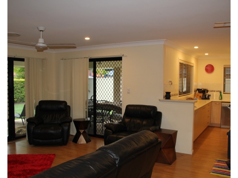 10 Lockyer Place, Pelican Waters QLD 4551