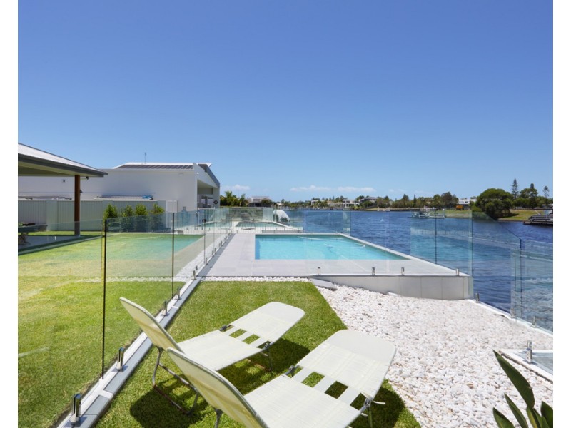 18 Westholme Circuit, Pelican Waters QLD 4551