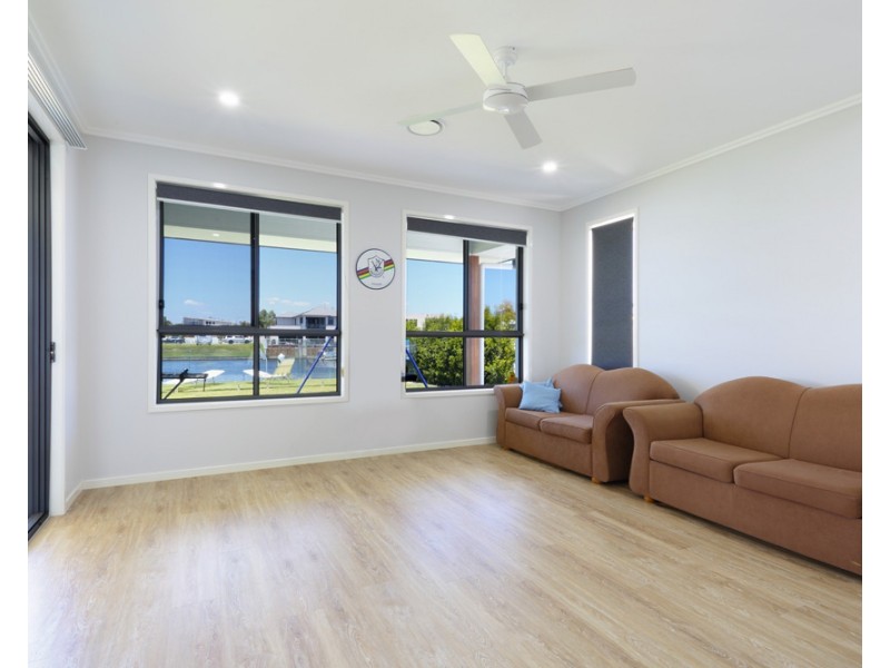 18 Westholme Circuit, Pelican Waters QLD 4551