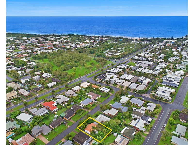 8 Sutherland Street, Dicky Beach QLD 4551