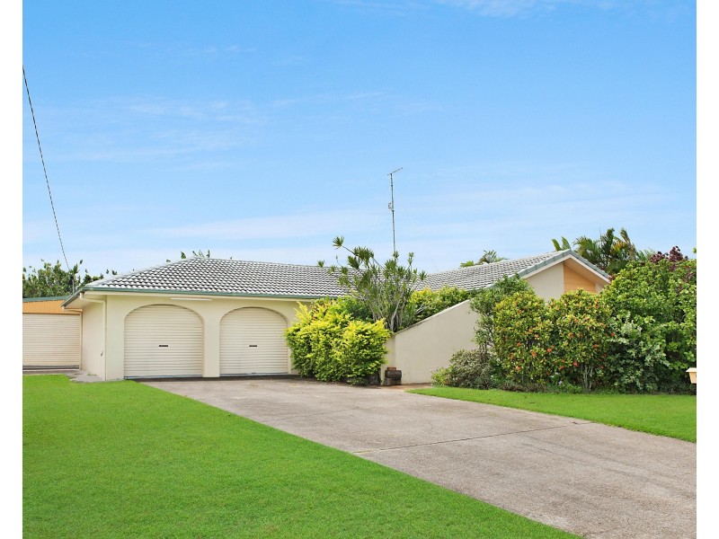 11 Cunningham Court, Golden Beach QLD 4551