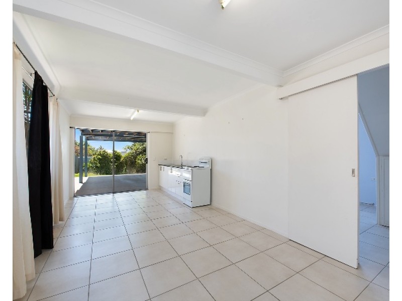 9 Elizabeth Street, Dicky Beach QLD 4551