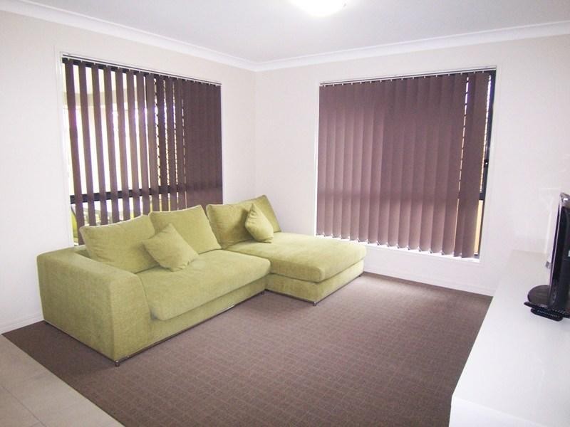 9 Cannon Lane, Little Mountain QLD 4551