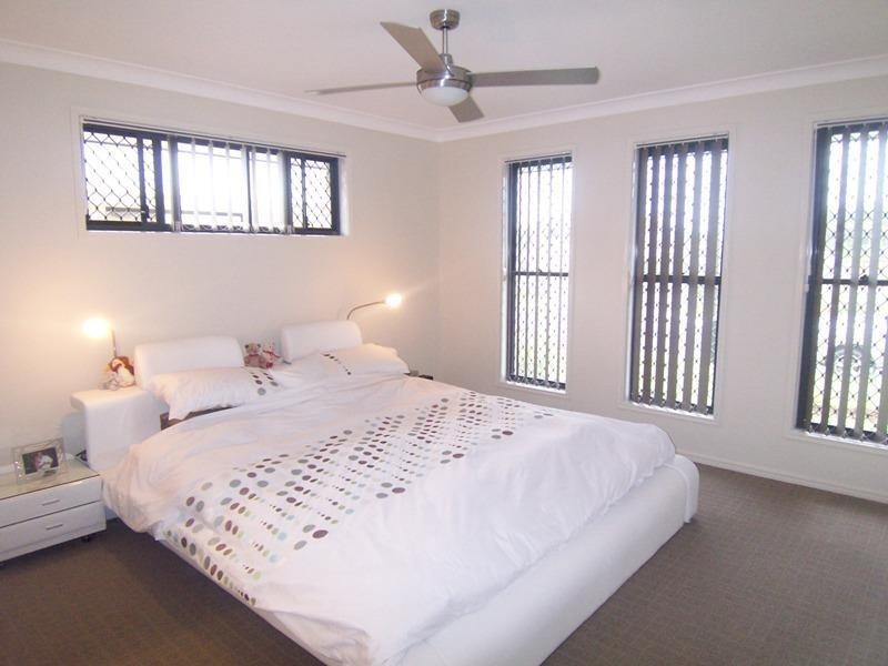 9 Cannon Lane, Little Mountain QLD 4551